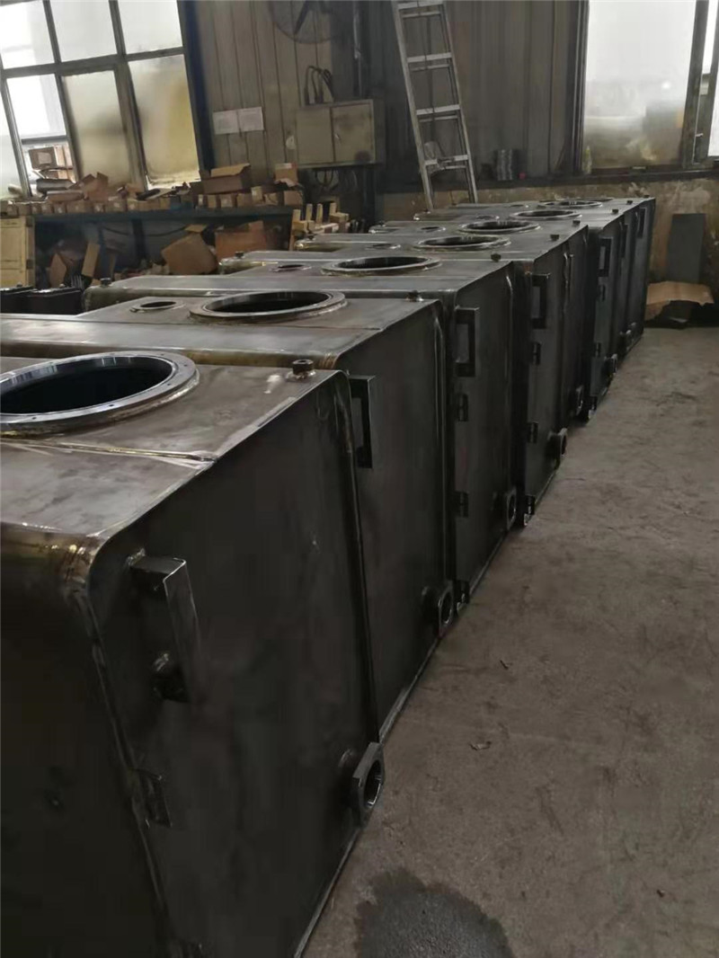 7工程(chéng)車液壓(ya)油箱（熱(re)闆）陶化(hua)