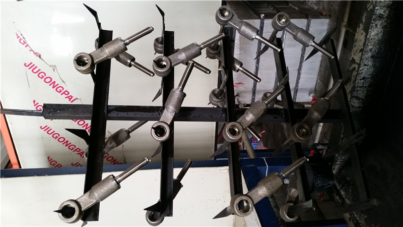 13鑄(zhu)鐵件電(diàn)泳陶化(hua)